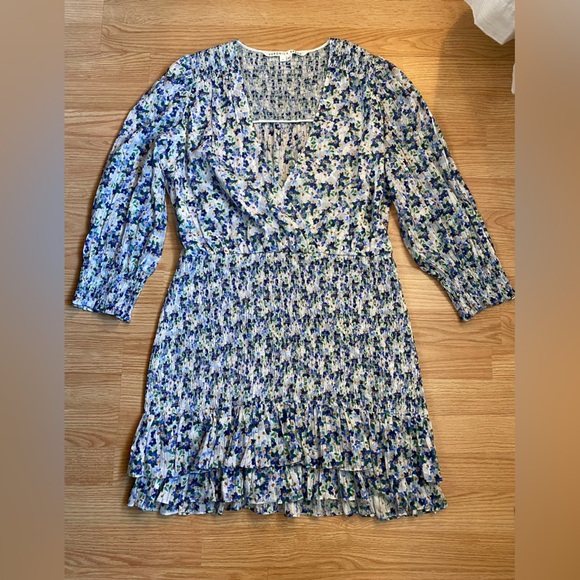 SOLD Veronica Beard
DARRAH SMOCKED DRESS IN COBALT MULTI new without tags - Picture 3 of 6